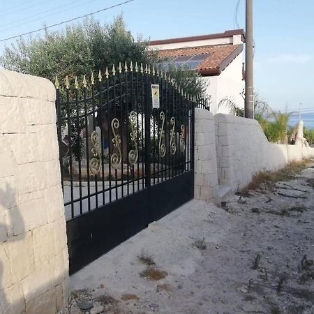 Grazioso Appartamento Di Fronte Al Mare Pozzallo Dış mekan fotoğraf